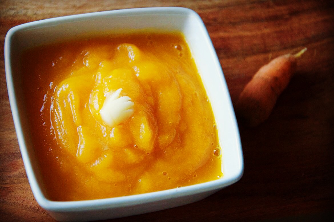 Baby S First Carrot Puree Recipe From 4 Months Cooking For My Baby